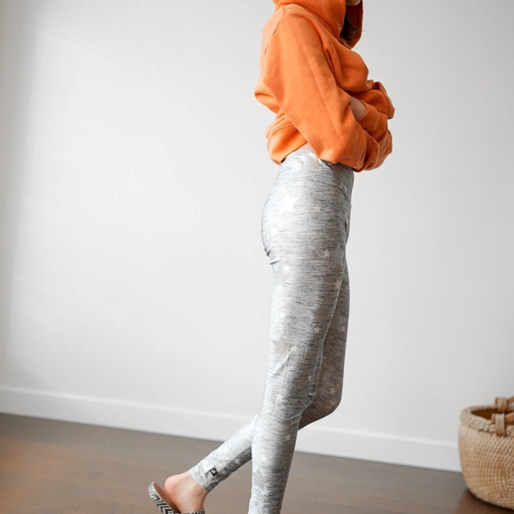 TEREZ Star Leggings, Heather Grey, Silver, Size X-Small - Picture 3 of 10